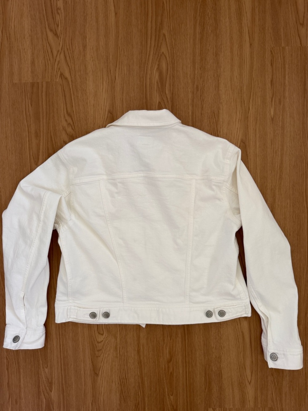 Women’s Denim Trucker Jacket - Picture 5 of 6